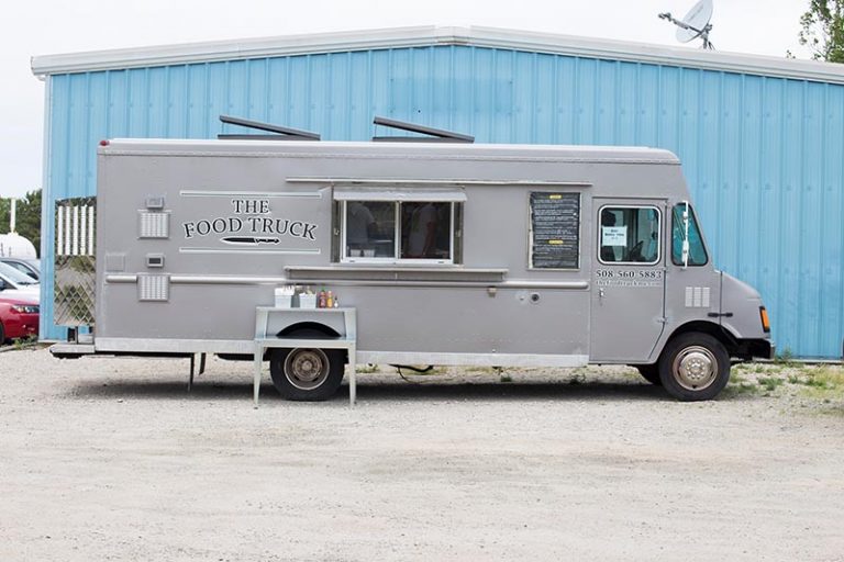 Find the Food Truck at the airport this summer